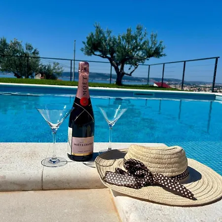 Maya Villa Kaštel Stari