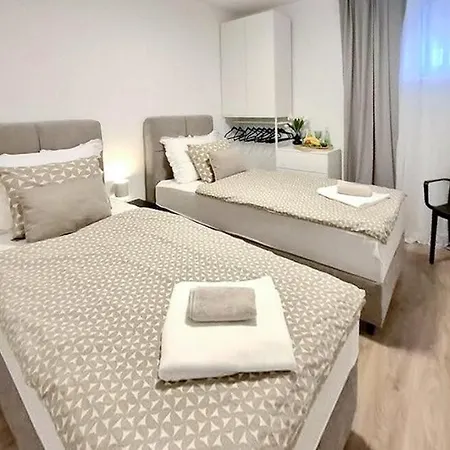 Maya Villa Kaštel Stari